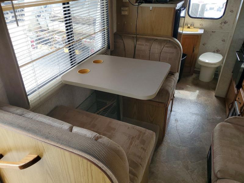 1992 Winnebago 1992 Toyota PICK-UP RV