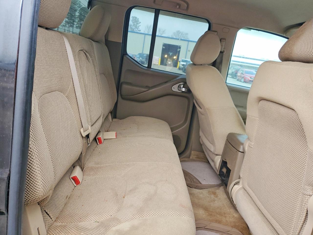 2005 Nissan Frontier SE