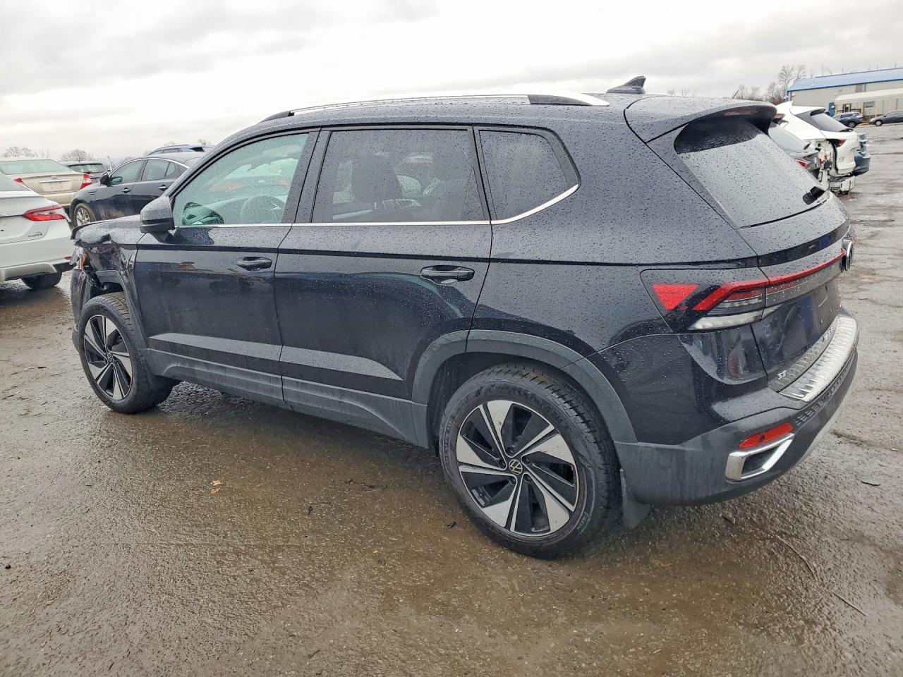 2025 Volkswagen Taos se