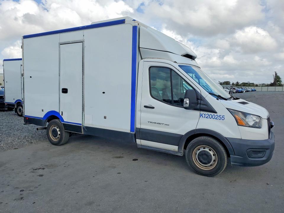 2020 Ford Transit Delivery Truck