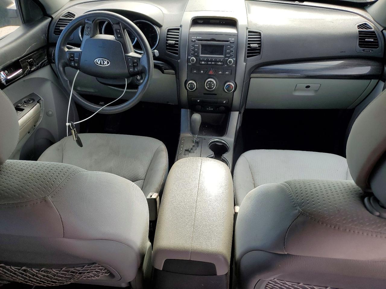 2012 KIA Sorento lx