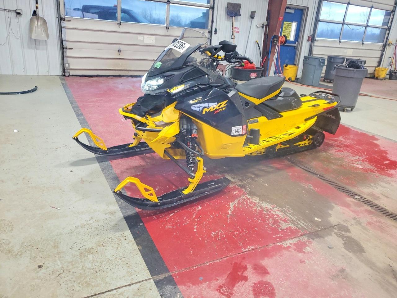 2025 Skidoo MX Z X-RS E-TEC 850R