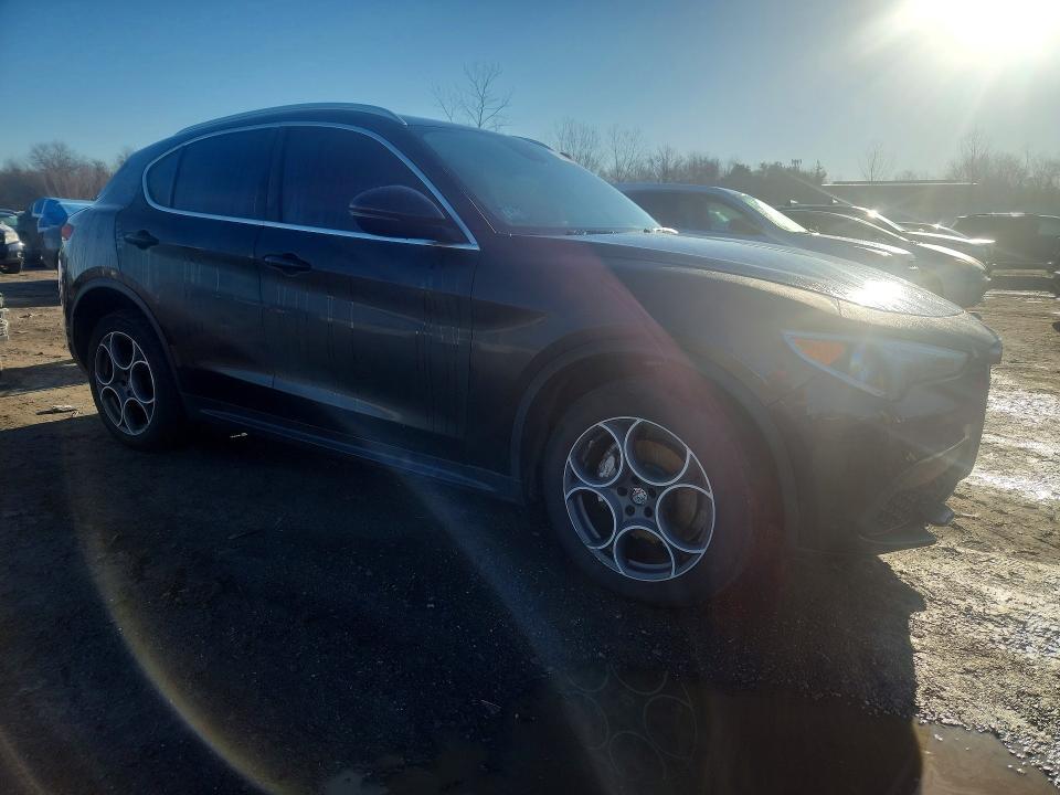 2018 Alfa Romeo Stelvio