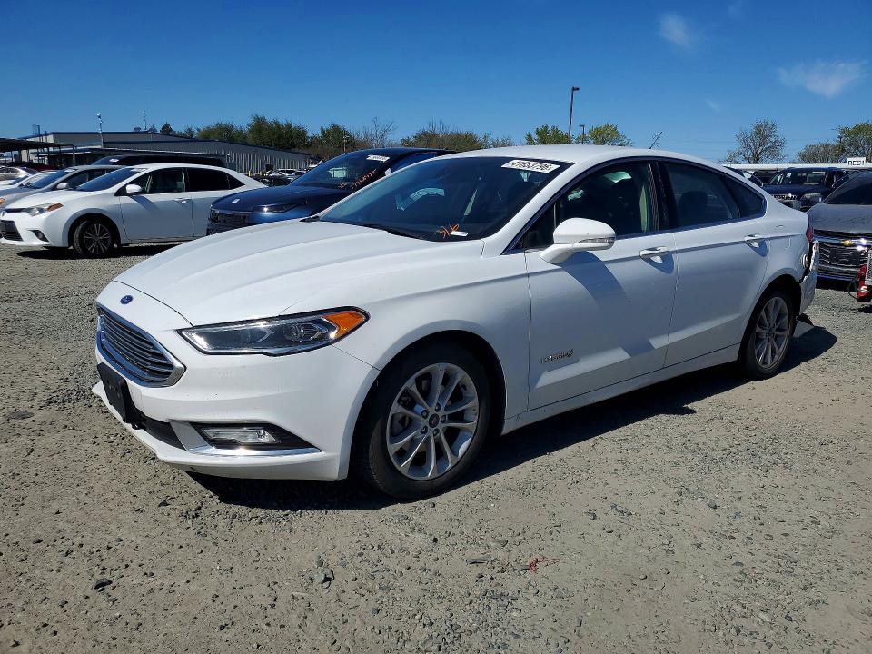 2017 Ford Fusion se Hybrid