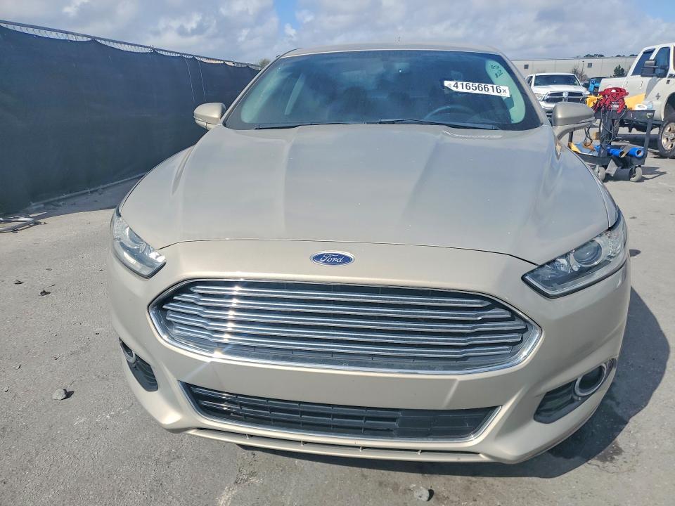 2016 Ford Fusion Titanium hev