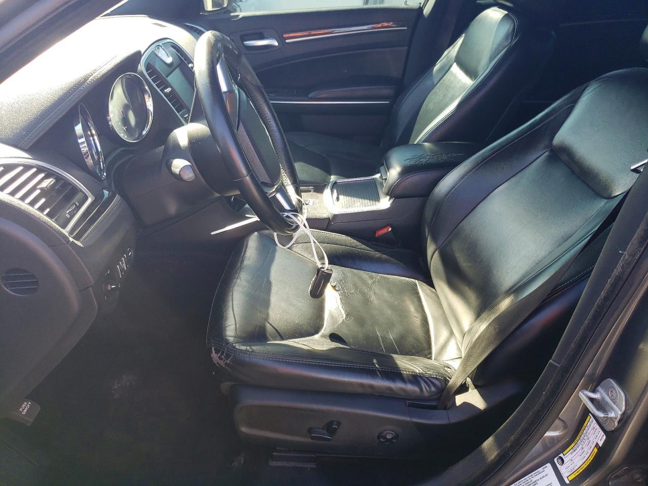 2011 Chrysler 300 Limited