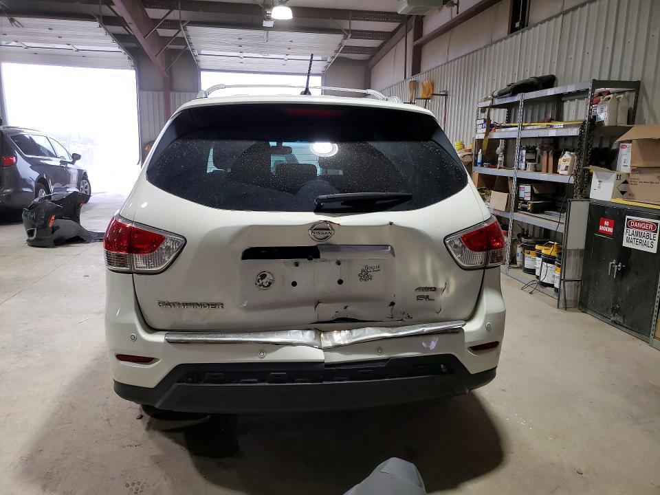 2015 Nissan Pathfinder s