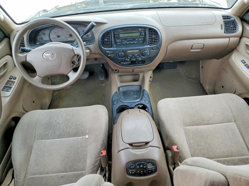 2004 Toyota Sequoia SR5