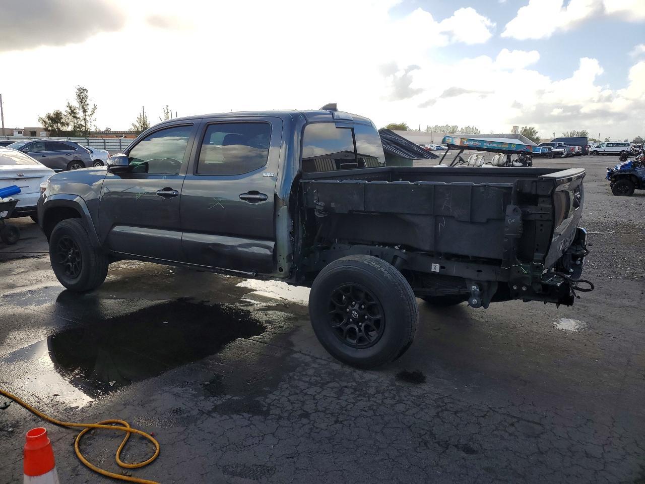 2022 Toyota Tacoma SR5 V6