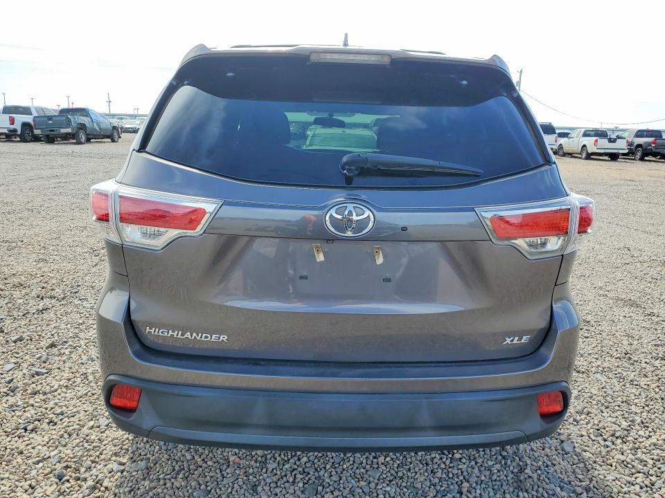 2016 Toyota Highlander xle