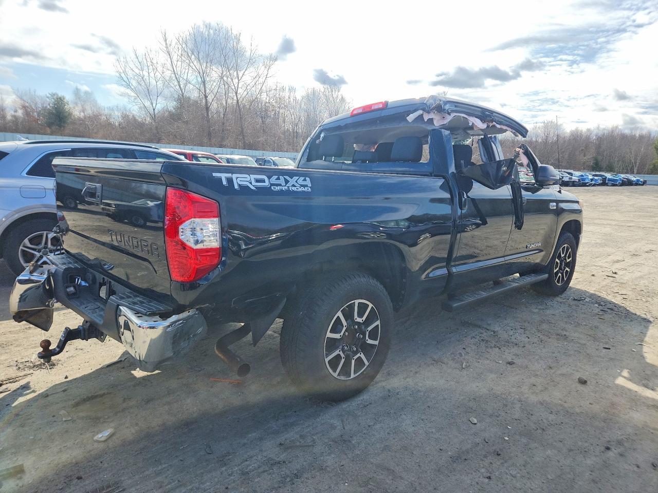 2015 Toyota Tundra SR5