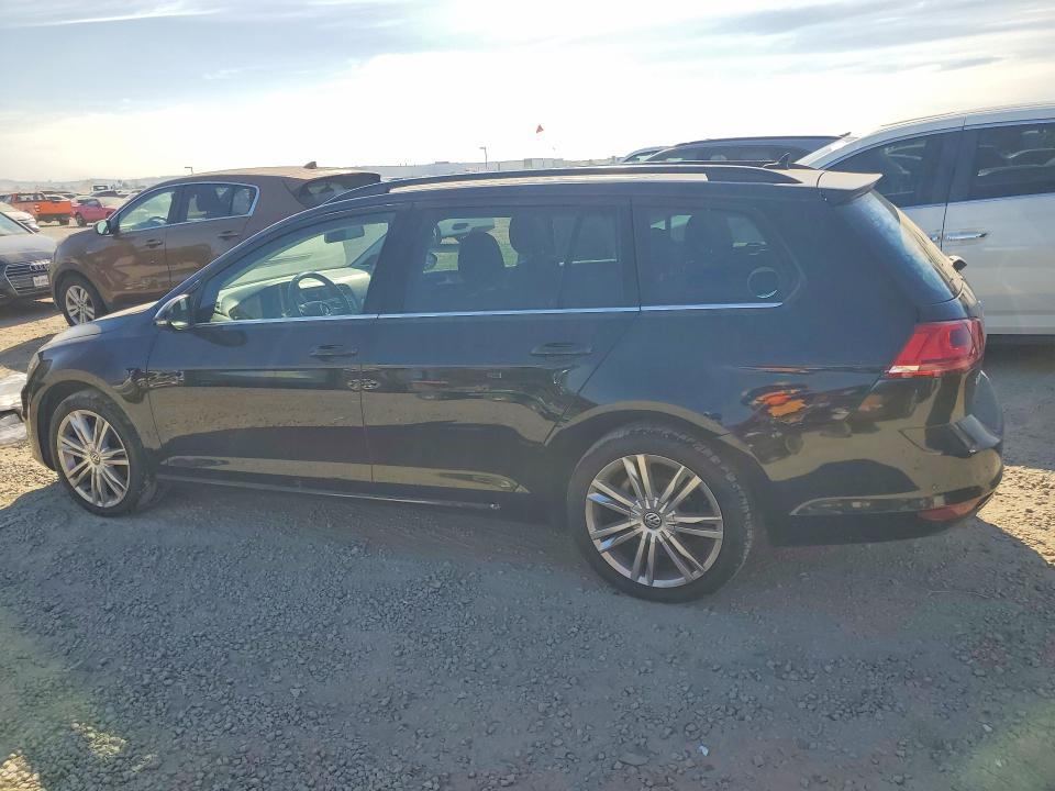 2015 Volkswagen Golf Sportwagen tdi s