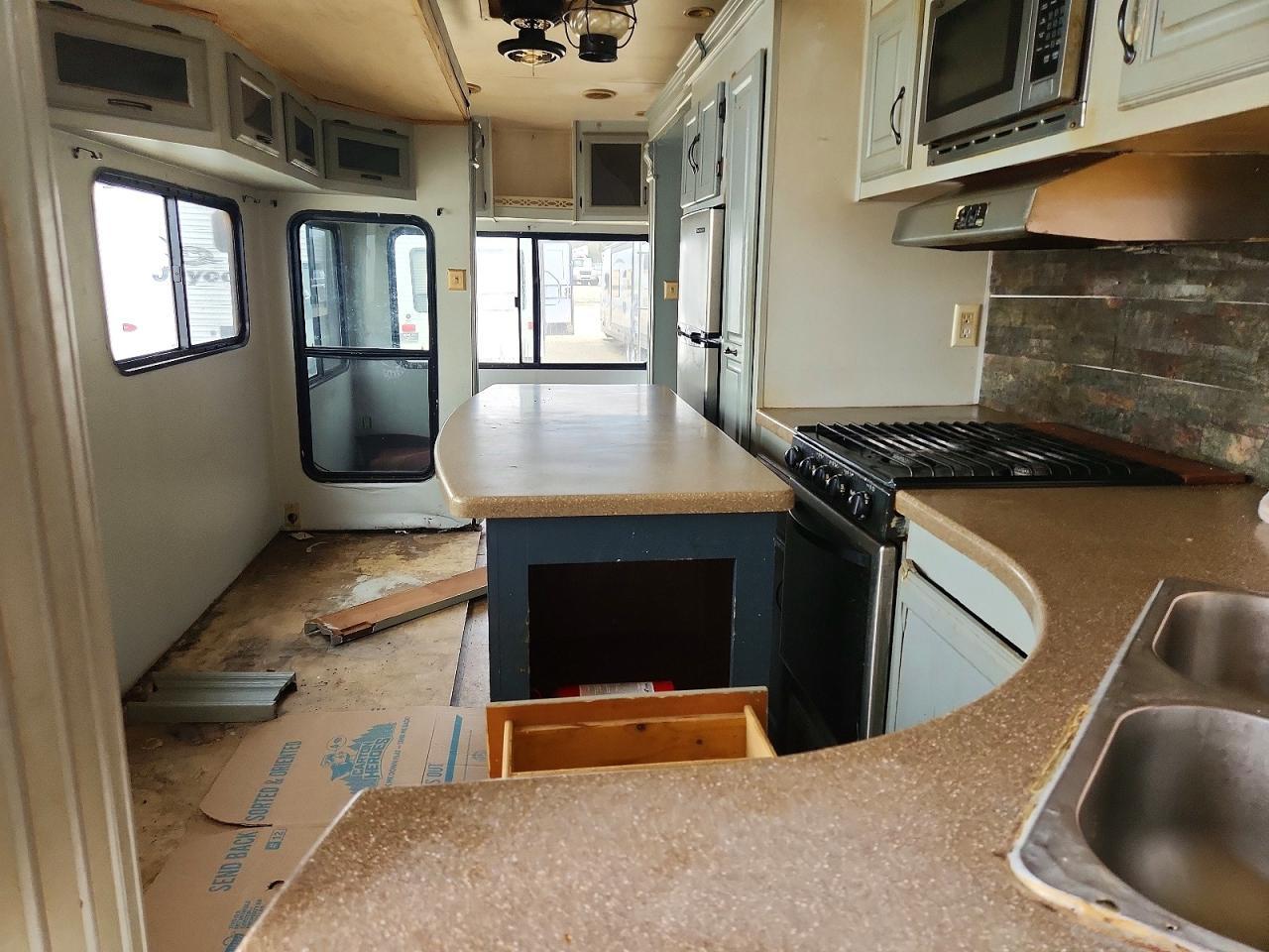 2010 Unknown 2010 Kzrv Durango Camper