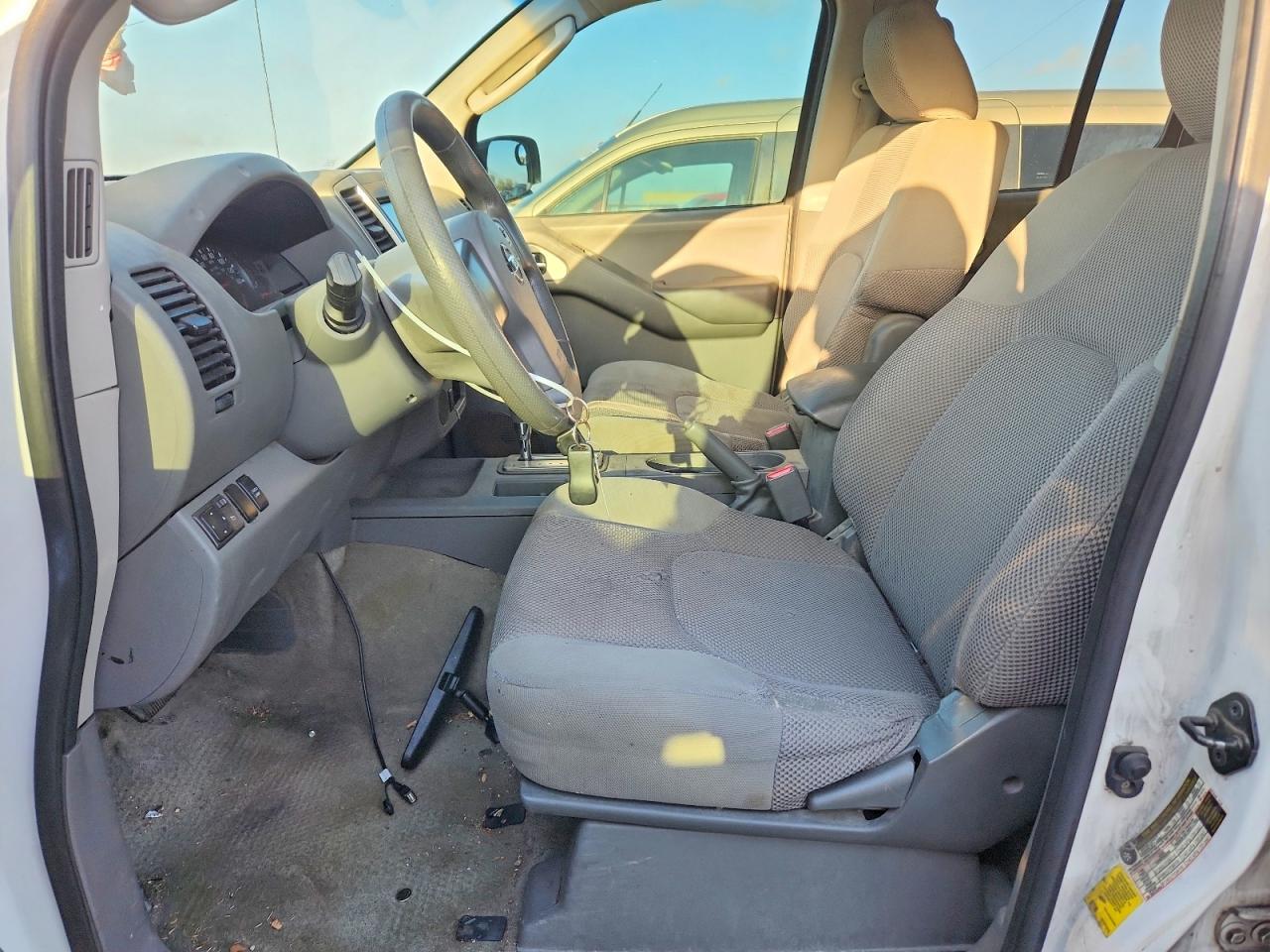 2011 Nissan Frontier S