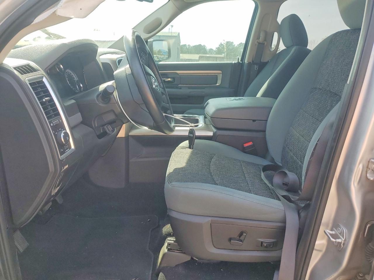 2019 Dodge RAM 1500 Classic SLT