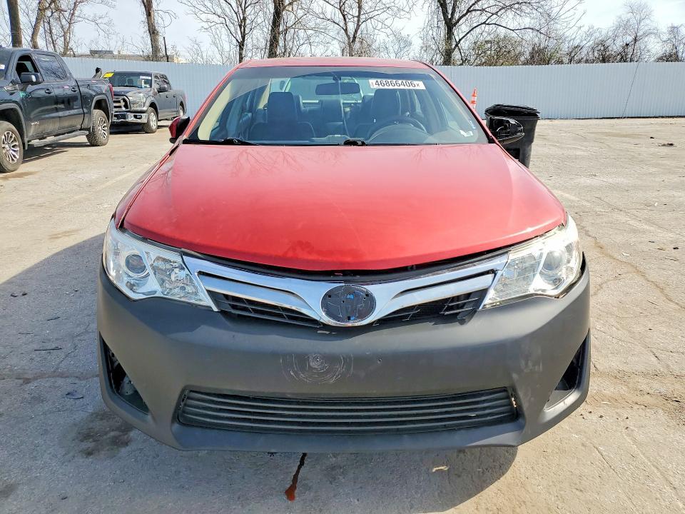 2014 Toyota Camry le