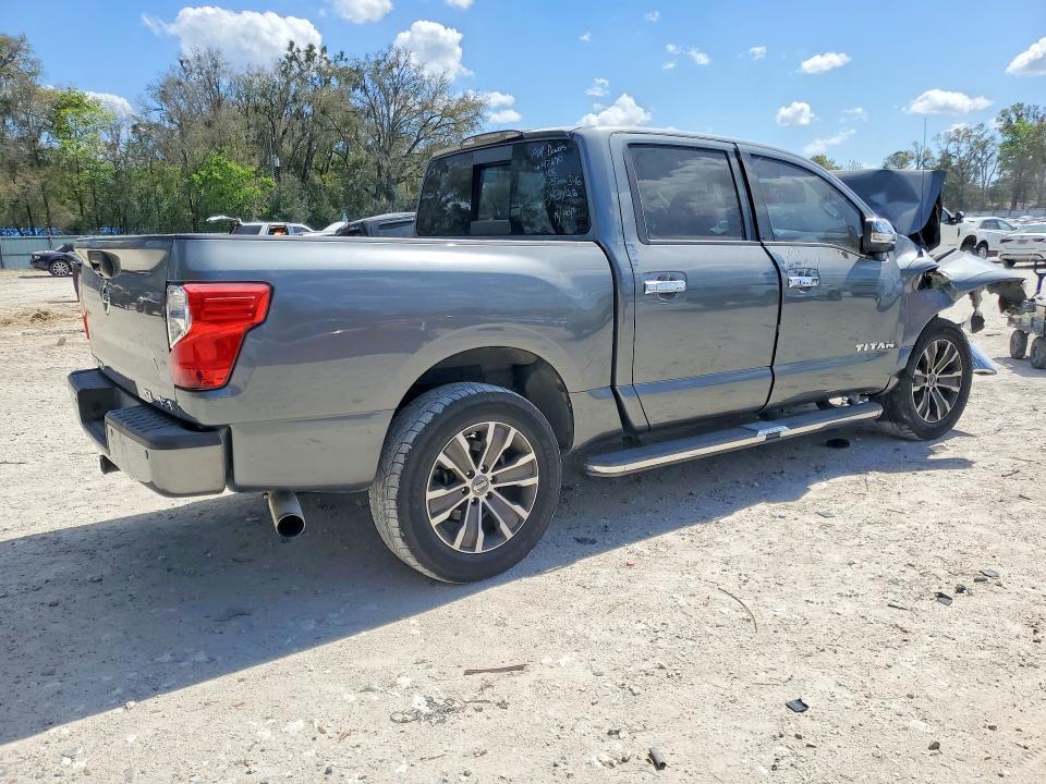 2017 Nissan Titan SL