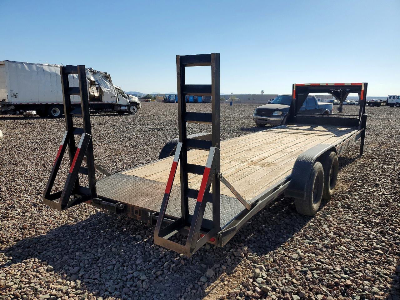 2023 Other 2023 August Metal Works  83X26-CH-GN-14000B-TAN-CH