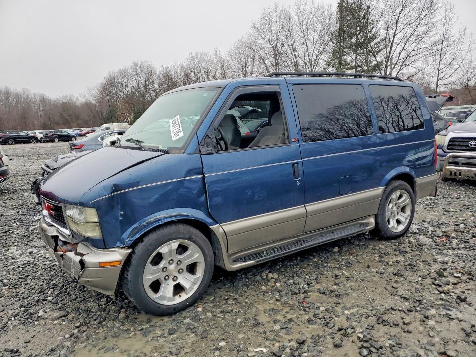 2005 GMC Safari XT