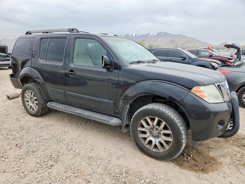 2008 Nissan Pathfinder se V8