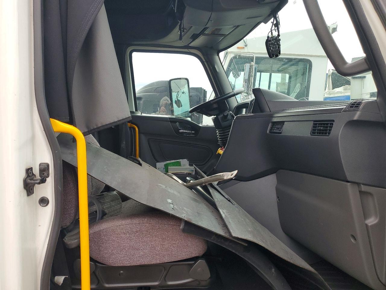 2023 International LT62F Semi Truck