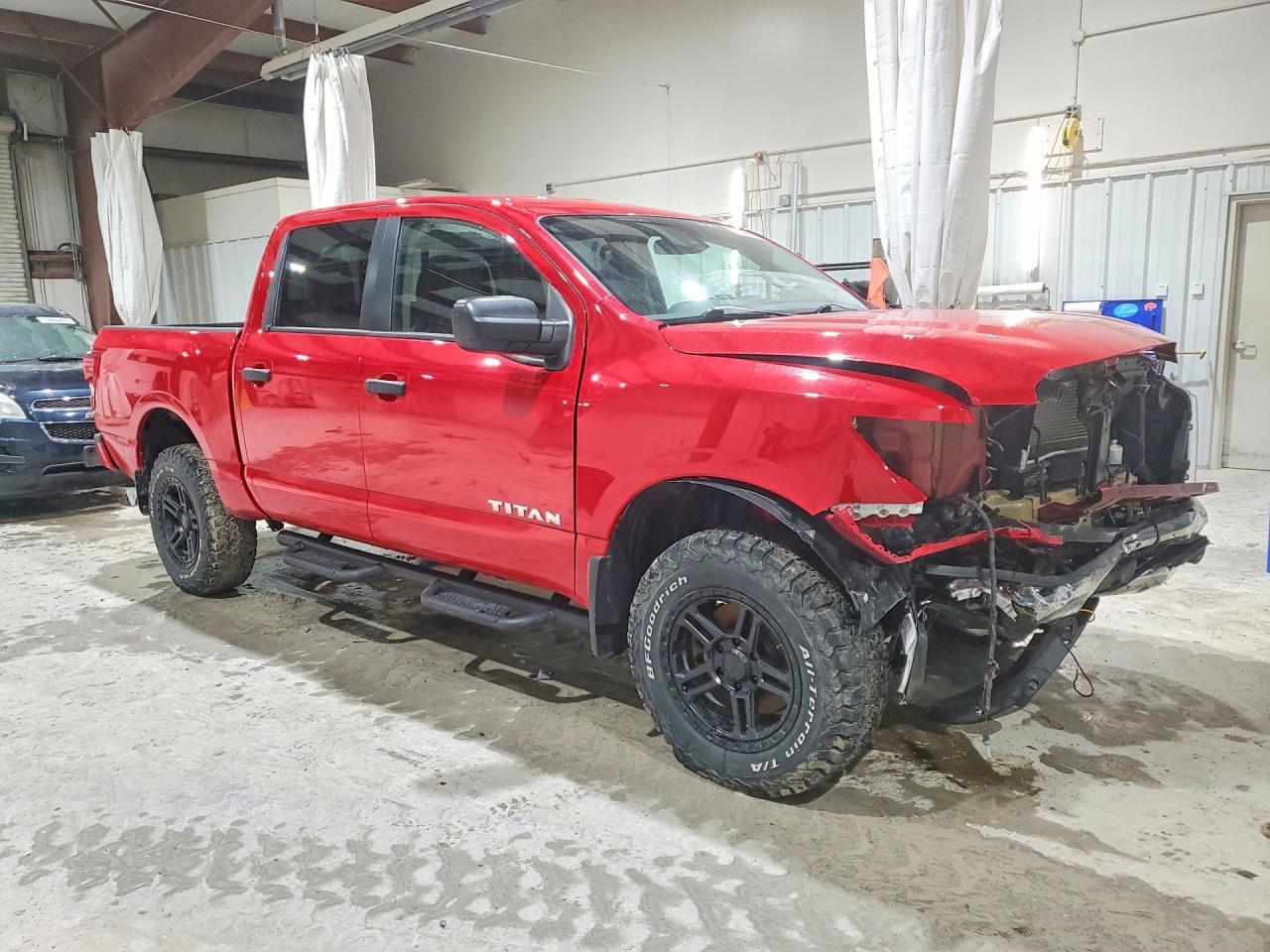 2022 Nissan Titan SV