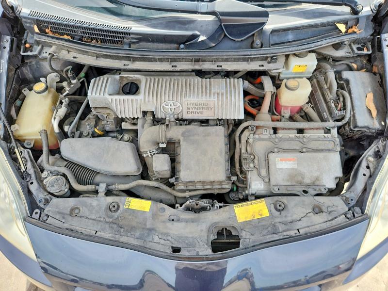 2010 Toyota Prius iii