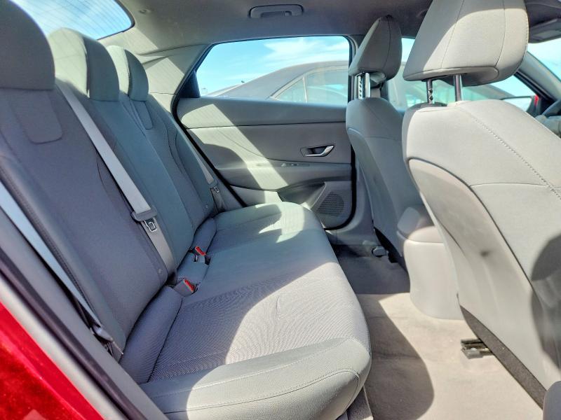 2022 Hyundai Elantra se