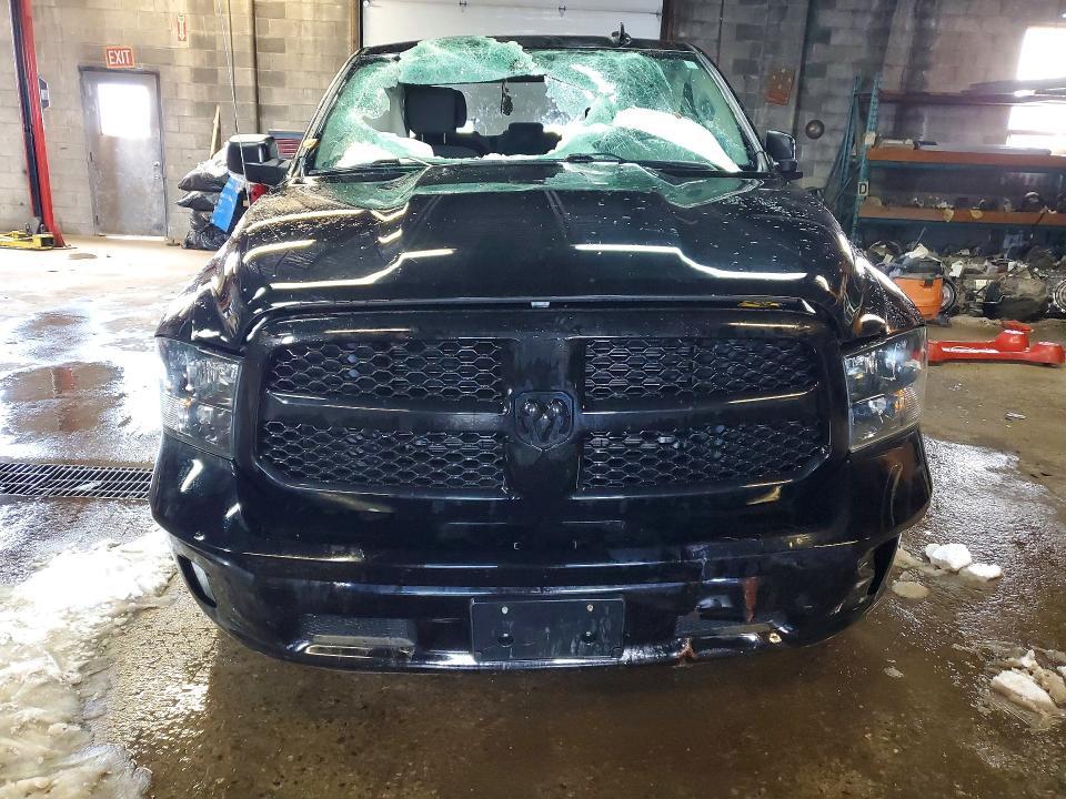 2023 Dodge RAM 1500 Classic SLT