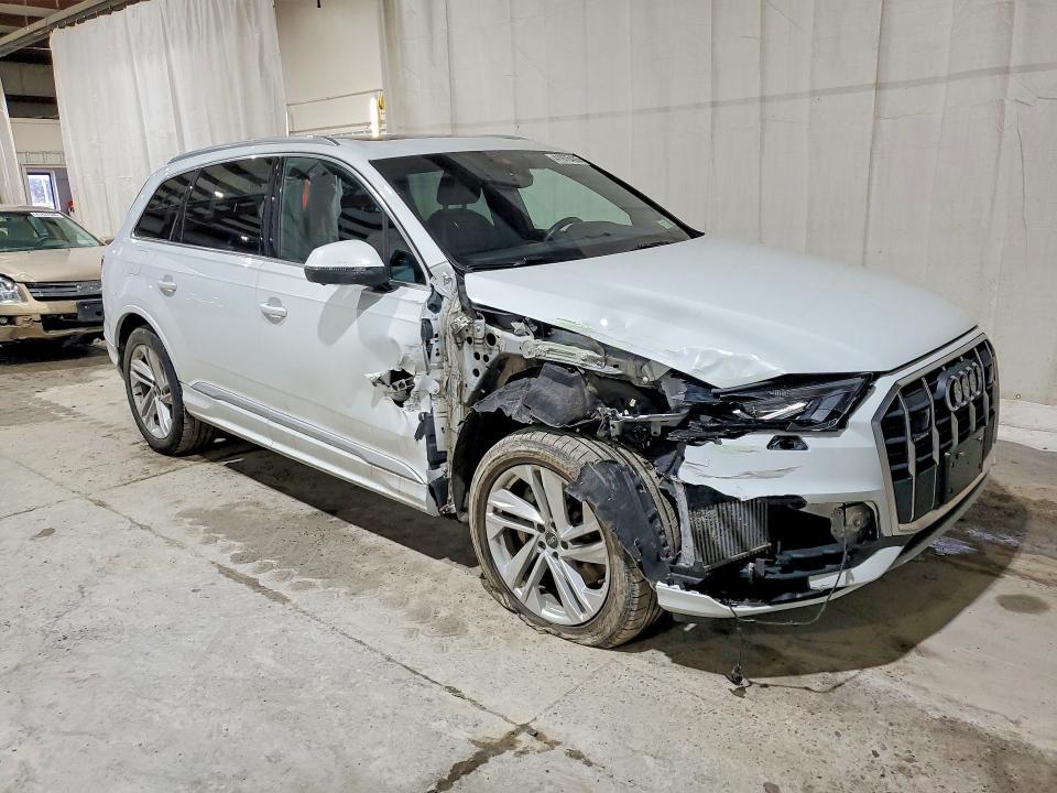 2021 Audi Q7 Premium Plus