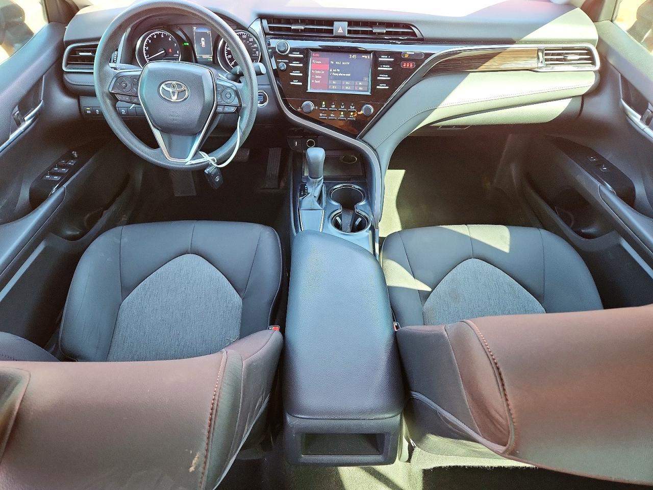 2019 Toyota Camry le