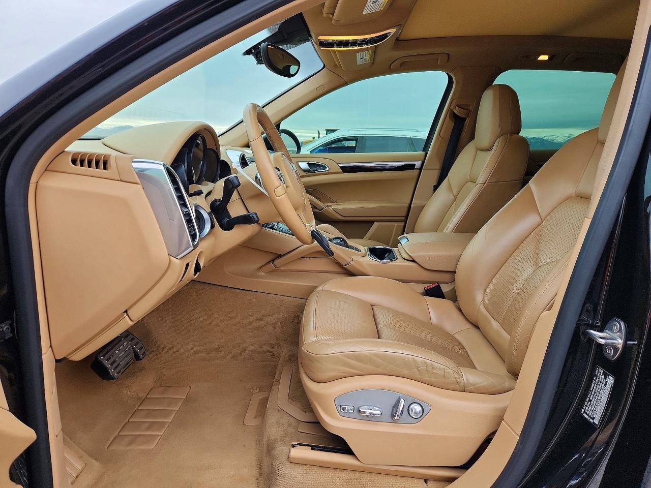 2013 Porsche Cayenne s