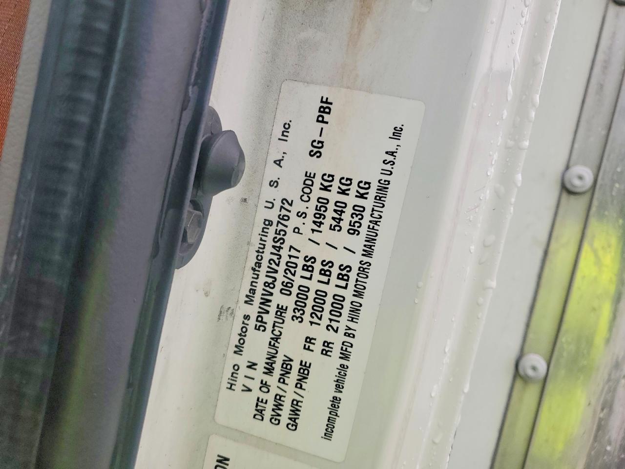 2018 Hino 338 BOX Truck