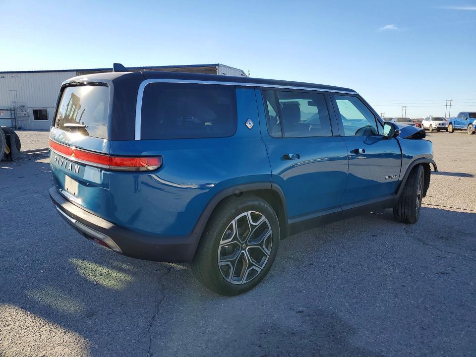2025 Rivian R1S Adventure