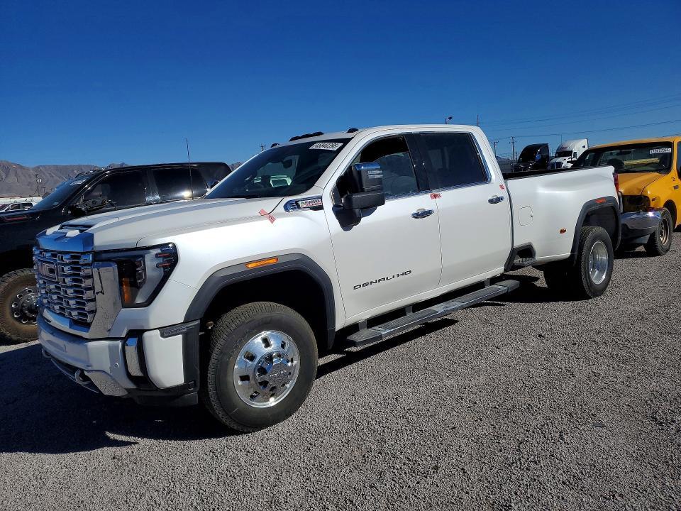 2024 GMC Sierra K3500 Denali