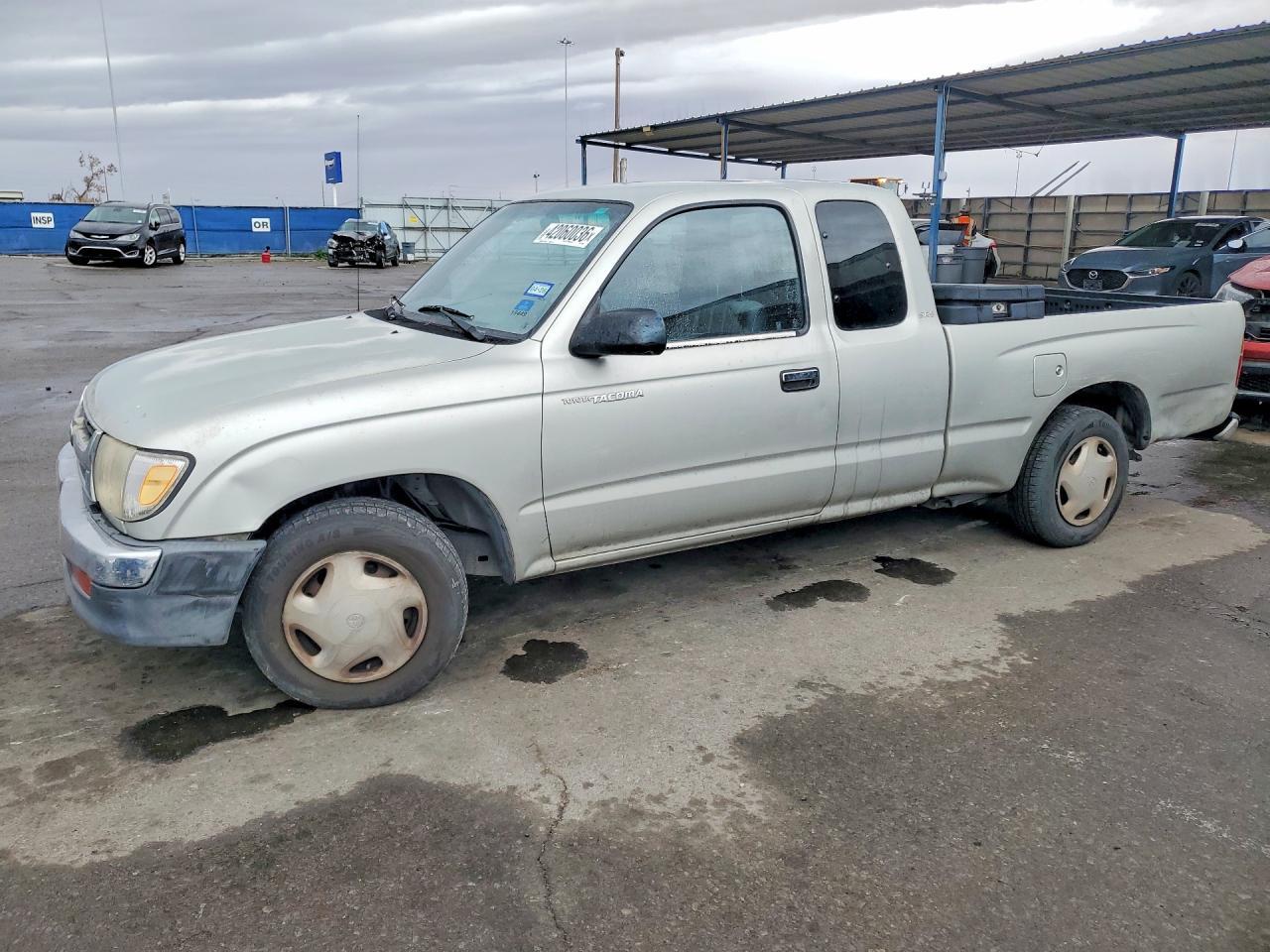 2000 Toyota Tacoma Base