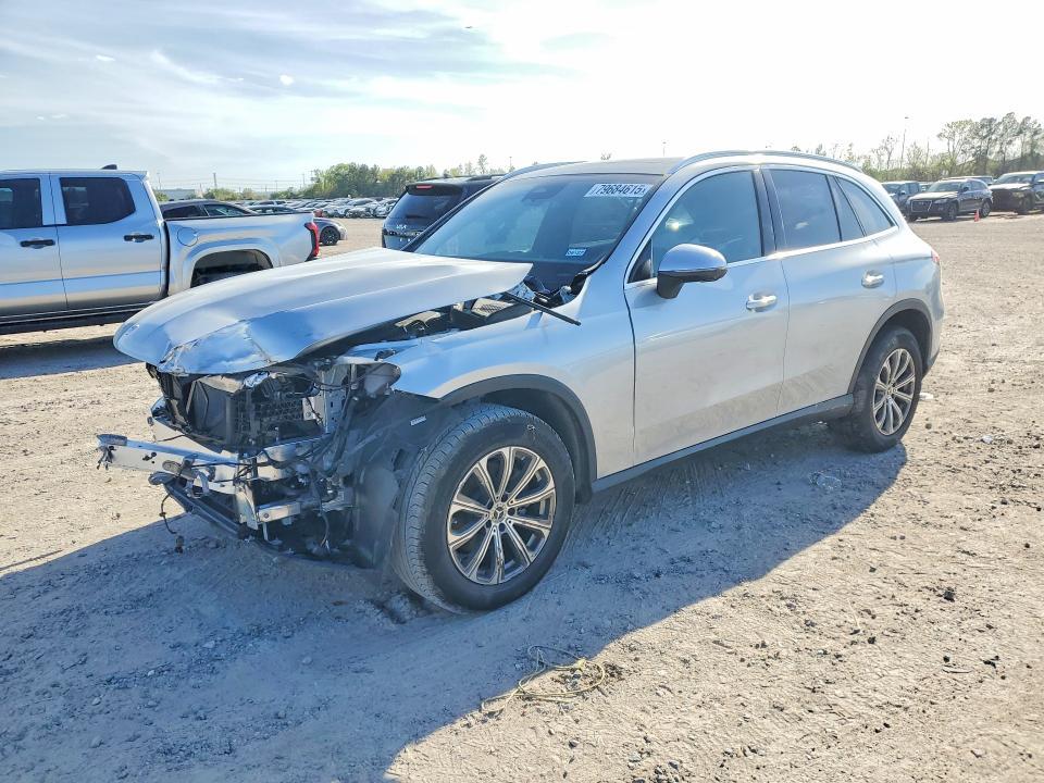 2025 Mercedes-Benz Glc 300