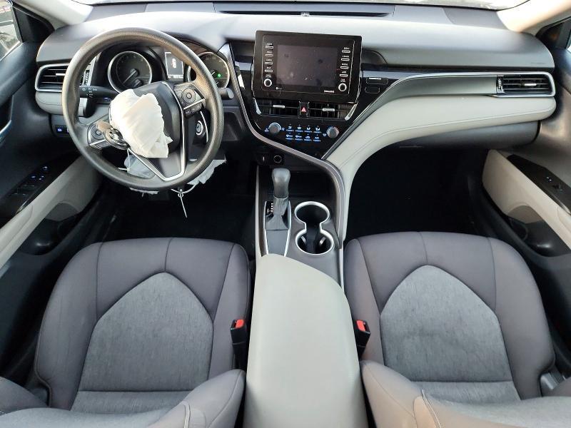 2021 Toyota Camry le