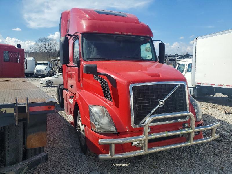 2016 Volvo VNL Semi Truck