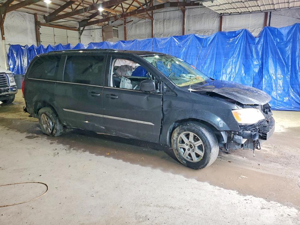 2012 Chrysler Town & Country Touring