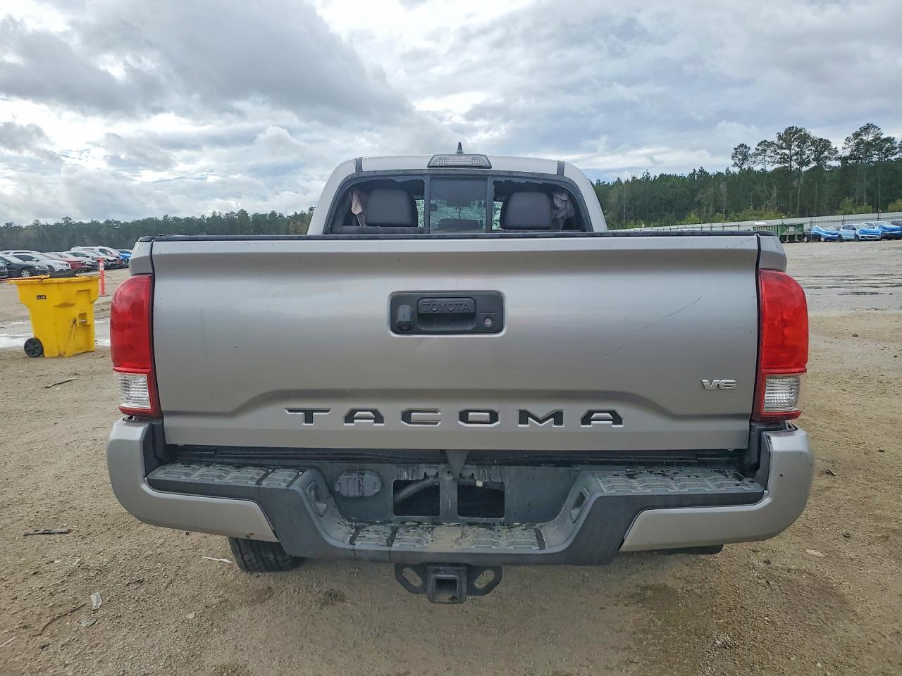 2016 Toyota Tacoma TRD Sport