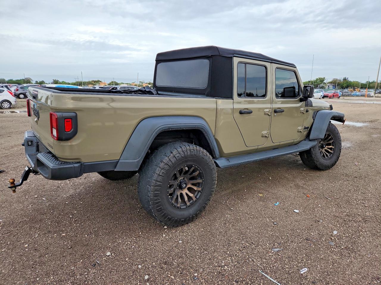 2020 Jeep Gladiator Sport