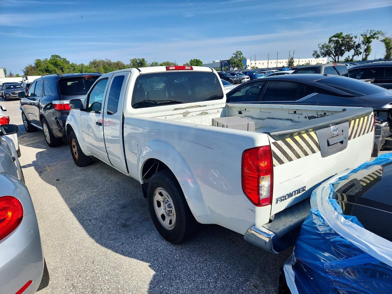 2016 Nissan Frontier S