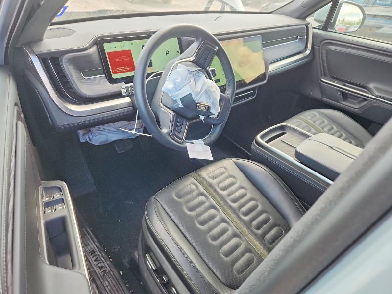 2025 Rivian R1S Adventure