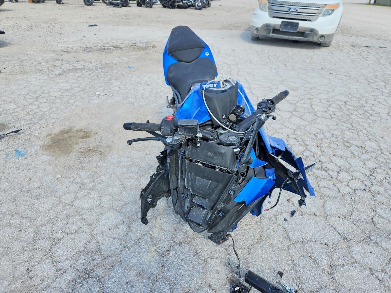 2025 Suzuki GSX800 F
