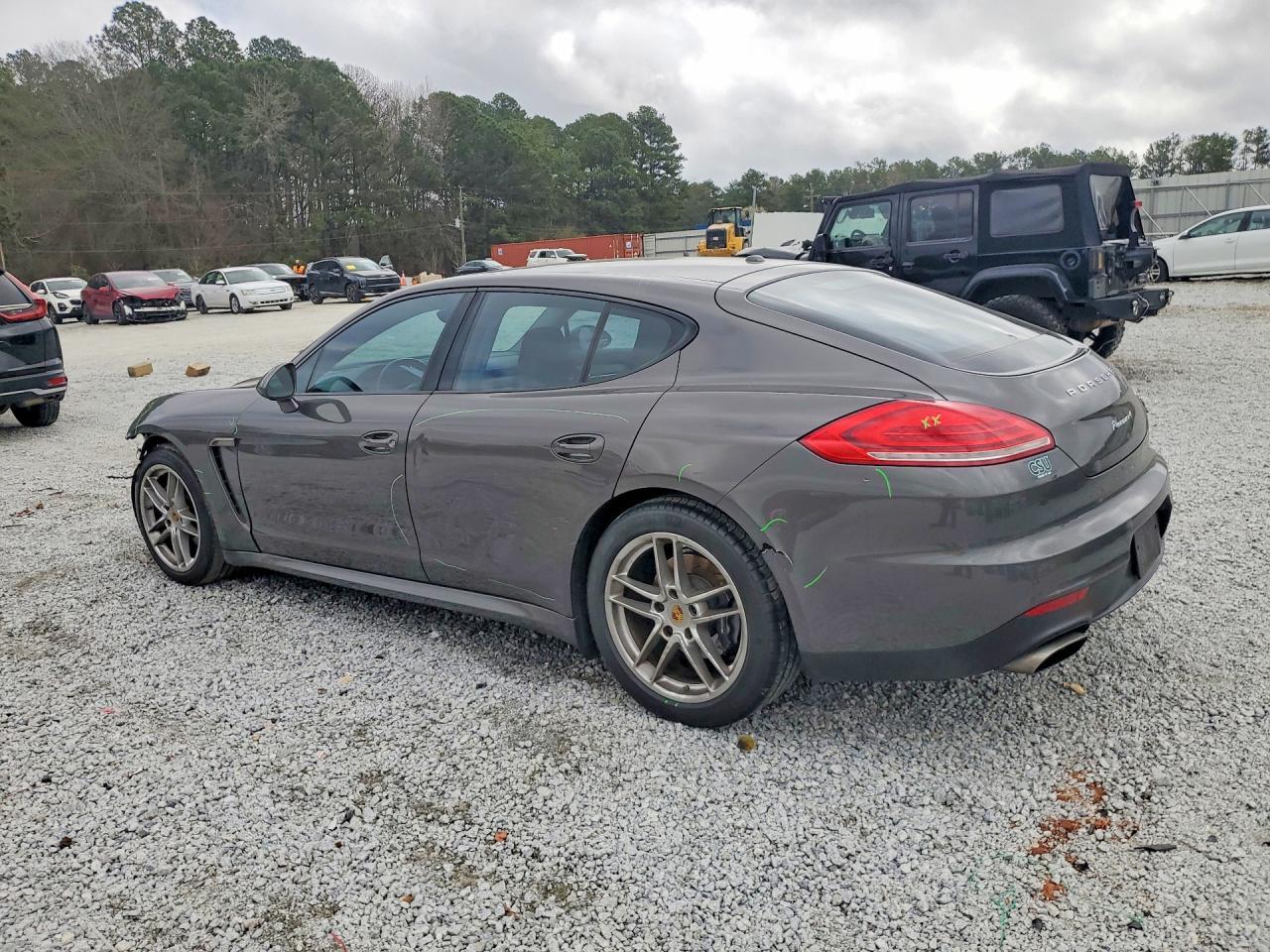 2014 Porsche Panamera 2