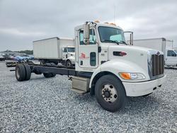 Peterbilt 330 Truck cab & Chassis Vehiculos salvage en venta: 2022 Peterbilt 330 Truck Cab AND Chassis