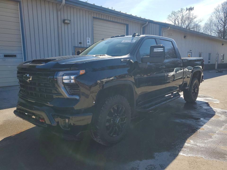 2025 Chevrolet Silverado K3500 lt