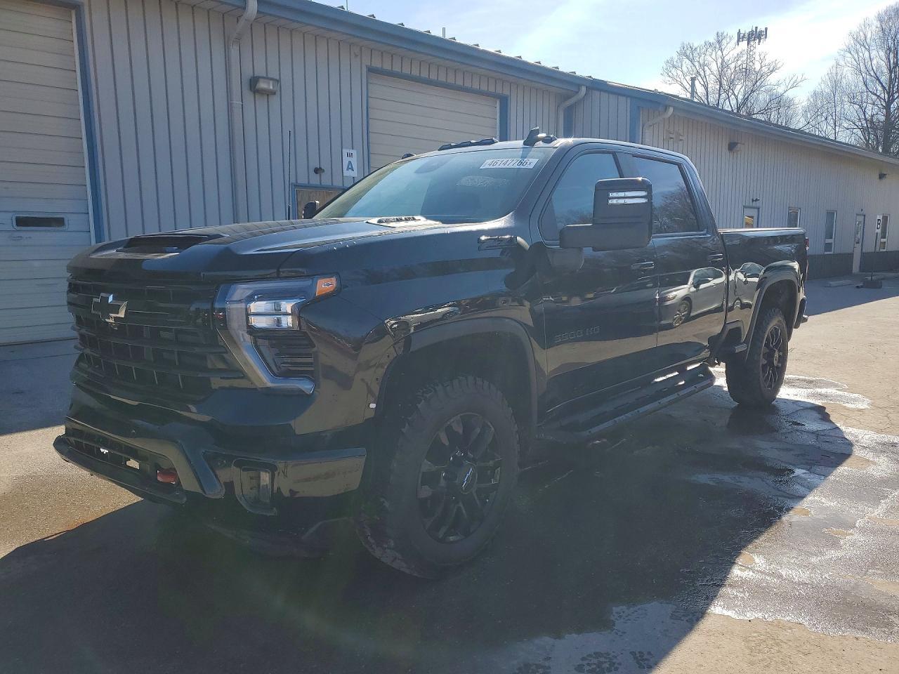 2025 Chevrolet Silverado K3500 LT