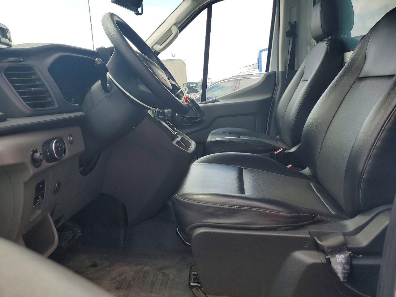 2022 Ford Transit T-350